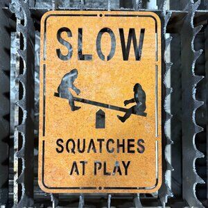 Bigfoot/Squatch at play sign